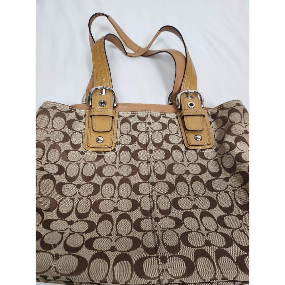 Coach XL Tan Signature Print Gallery Tote Bag - Picture 2 of 10